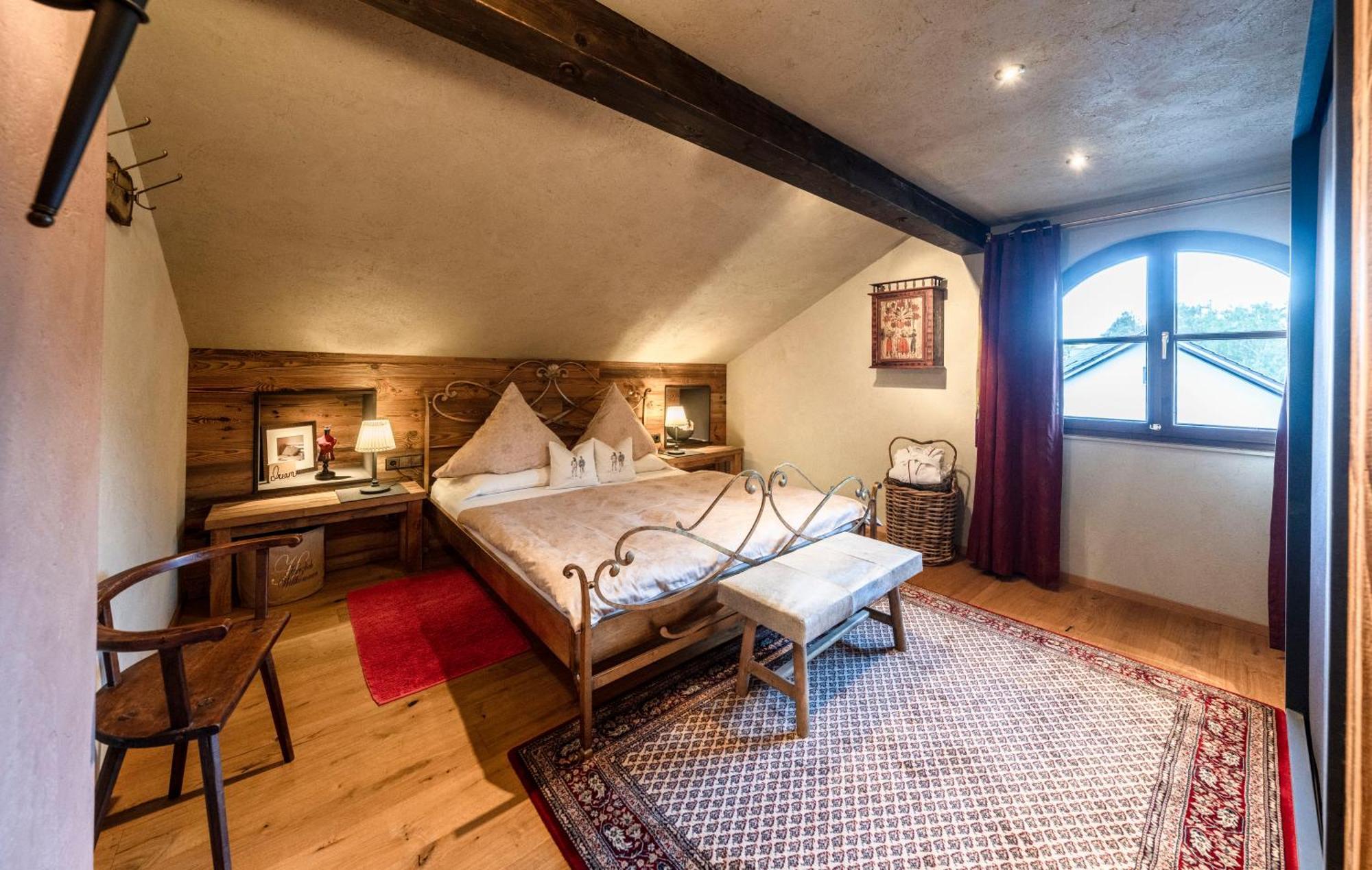 Apartment Romantische 5-sterne- Mittenwald